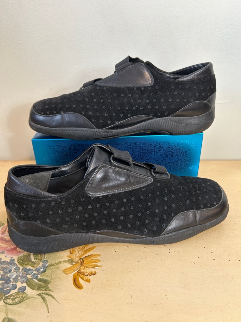 Stuart Weitzman Black Leather & Suede Slip-On Front Strap Walking Sneakers